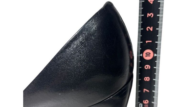 月嫂的服务品质直接关系到产妇和新生儿的健康。在选择月嫂套餐时，要关注以下方面：