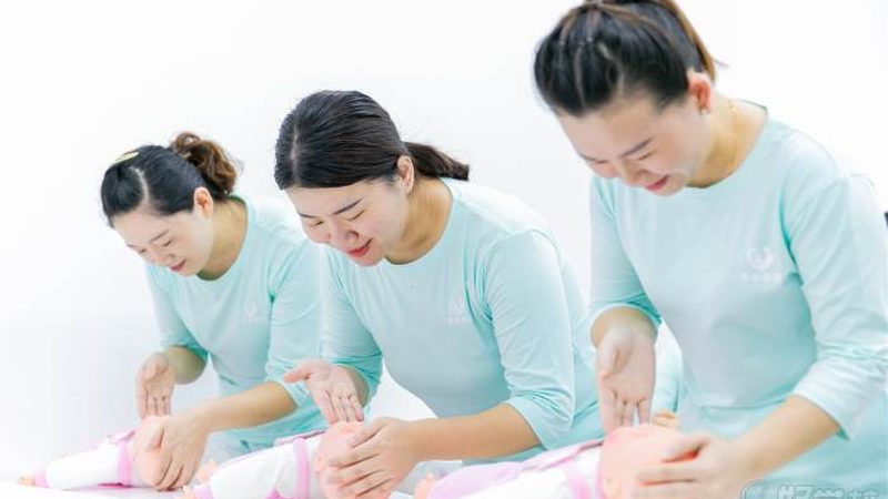 婴儿游泳馆加盟，揭秘加盟流程的五大关键步骤